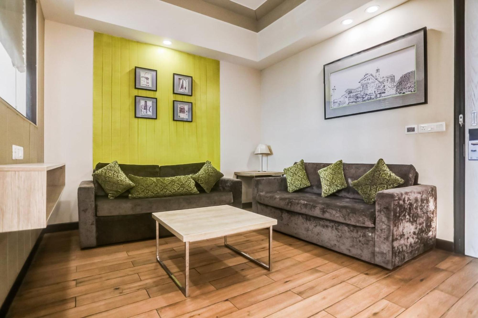 Collection O Limewood Stay Gurgaon Bagian luar foto