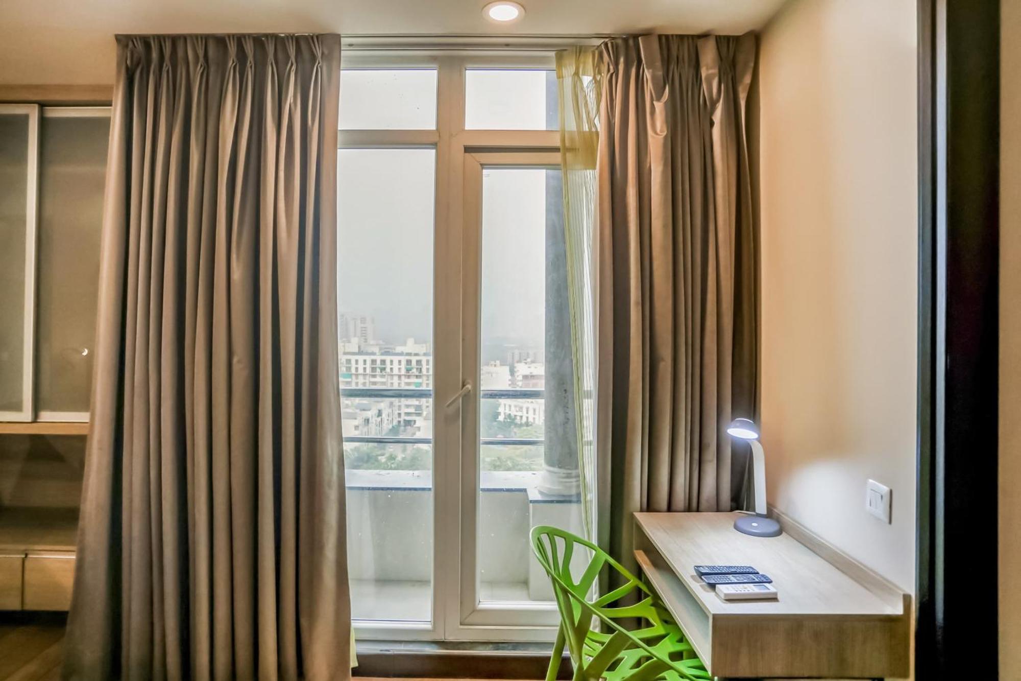 Collection O Limewood Stay Gurgaon Bagian luar foto
